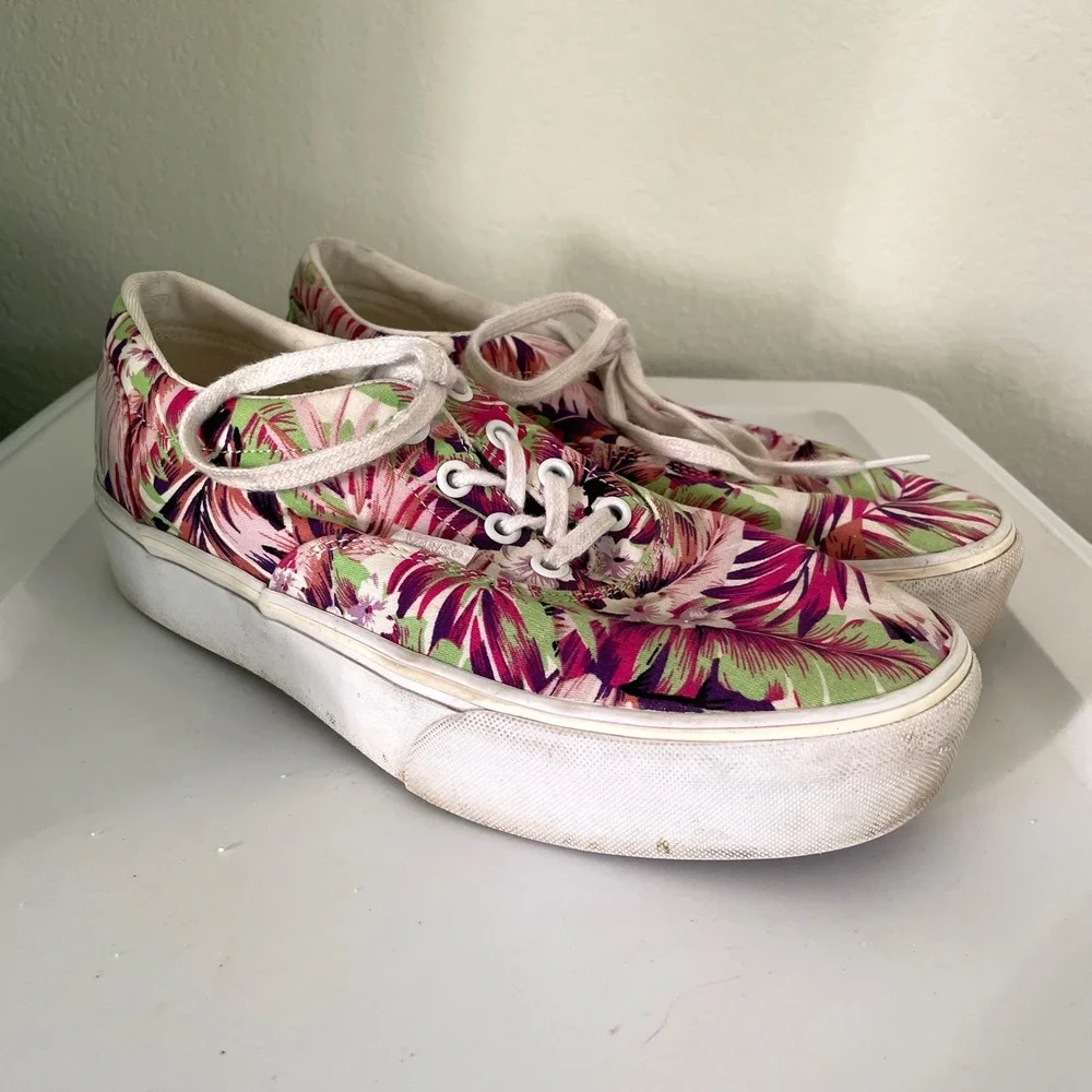 Vans tropical shoes Size 9.5 Classic Lace Up Hibiscus Palm Leaves Purple Pink - Picture 2 of 11